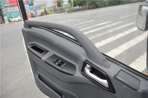 【供應(yīng)陜汽德龍130馬力冷藏車量大從優(yōu),國六130馬力冷藏車】- 